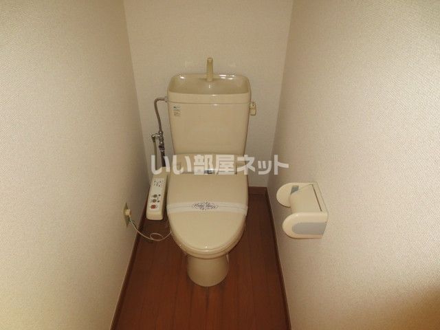 【仙台市青葉区愛子中央のアパートのトイレ】