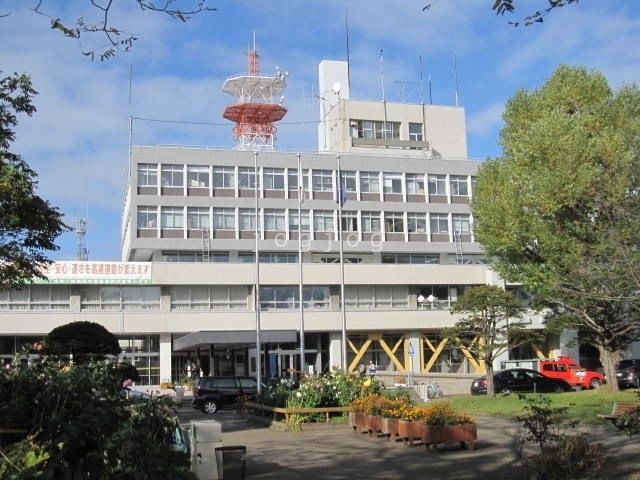 【釧路市栄町のマンションの役所】