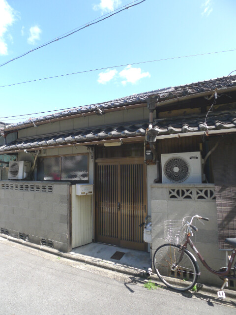 名古屋市中川区石場町のアパートの建物外観