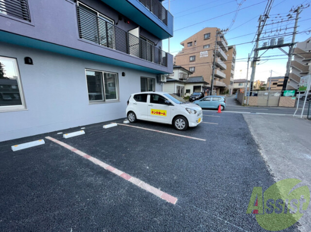 【オハアスールの駐車場】