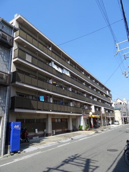 川忠ビルの建物外観