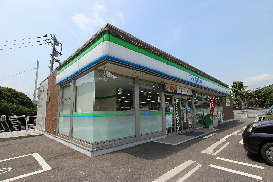 【サンレミ葛原 A棟のコンビニ】