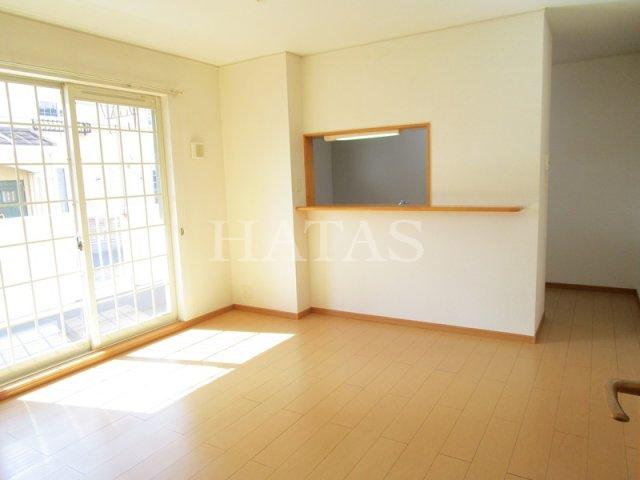 居室・リビング　同物件別部屋のお写真です