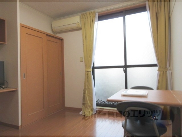 居室・リビング　洋室