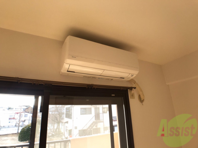 トイレ　エアコンがついているので夏も冬も快適です。