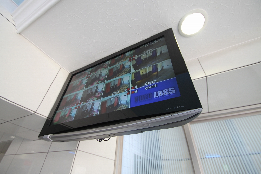 セキュリティ　防犯カメラ３０台設置してあります。