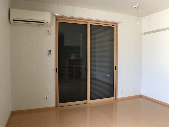 セキュリティ　シャッター雨戸