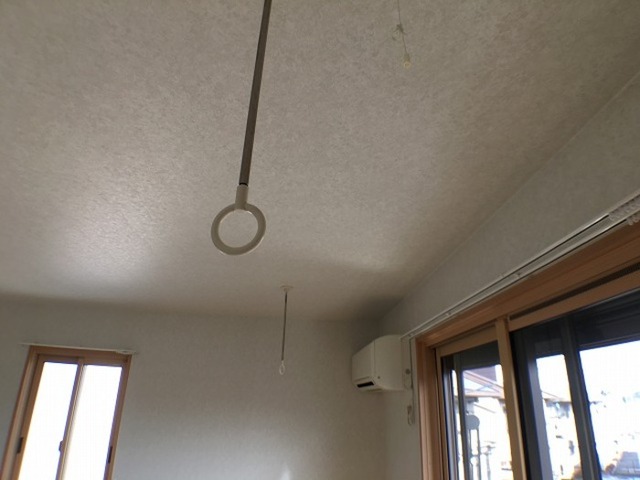 その他　室内物干しとエアコン