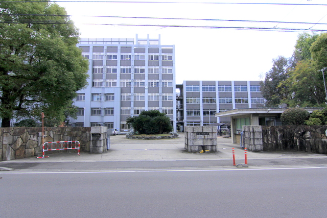 大学・短大　愛媛大学農学部（大学・短大）まで1900m