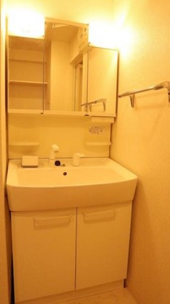 洗面設備　他タイプのお写真です