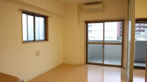 居室・リビング　同タイプのお写真です