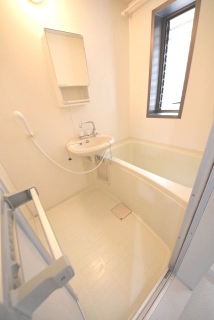 バス・シャワールーム　★バス・トイレ別★