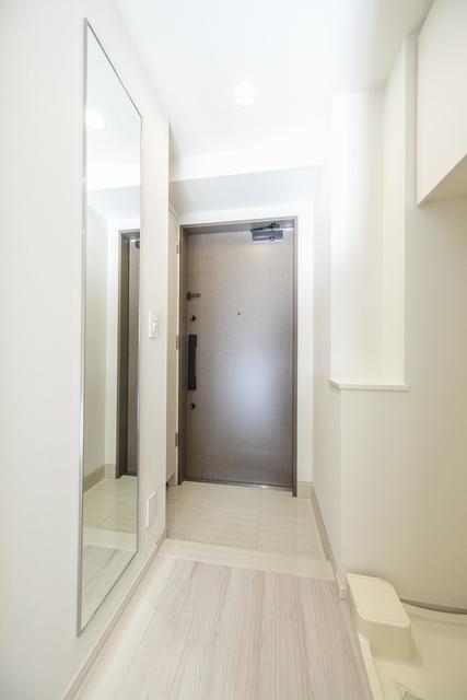 玄関　※写真は同タイプ住戸です。