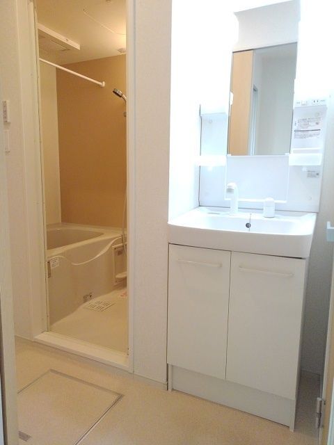 洗面設備　洋室です。
