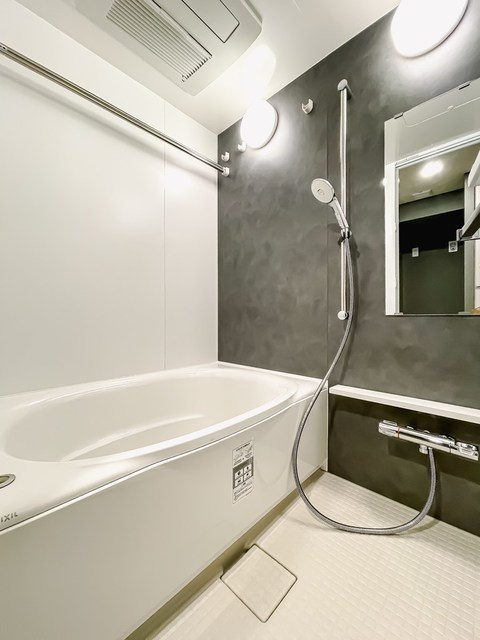 バス・シャワールーム　※写真は同タイプ住戸です。