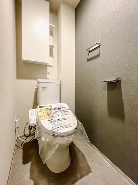 トイレ　※写真は同タイプ住戸です。