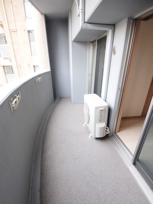 バルコニー　インターネット無料。