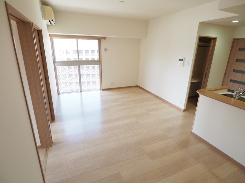 その他設備　IHコンロ3口システムキッチン