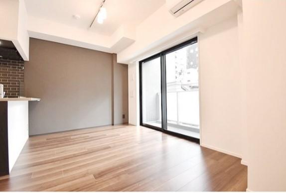 居室・リビング　※別部屋の参考写真です。