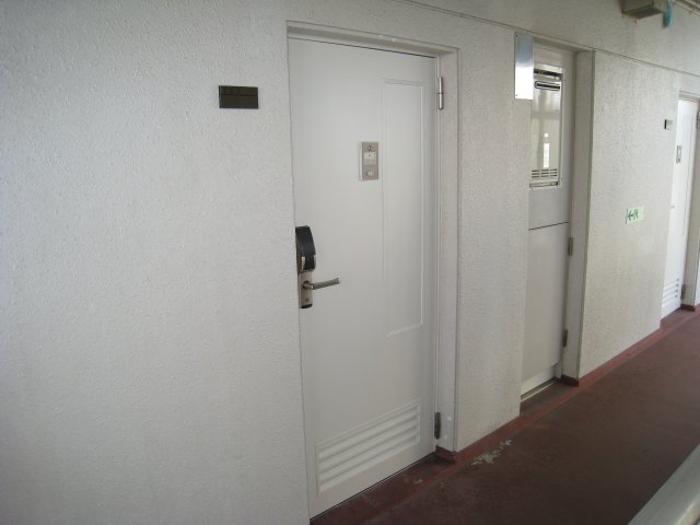 玄関　サンプル写真になります。