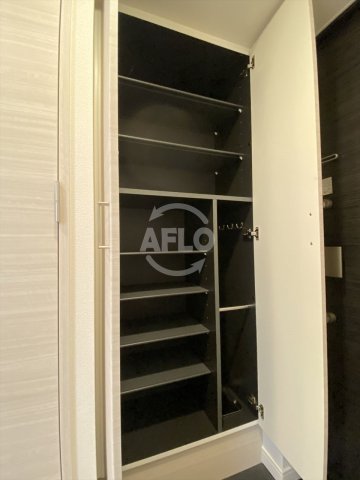 収納　スプランディッド天王寺DUE　シューズボックス