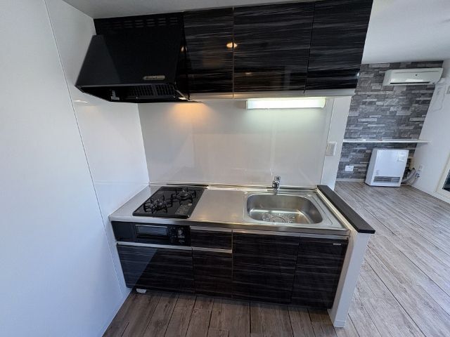 キッチン　※写真は別号室です。