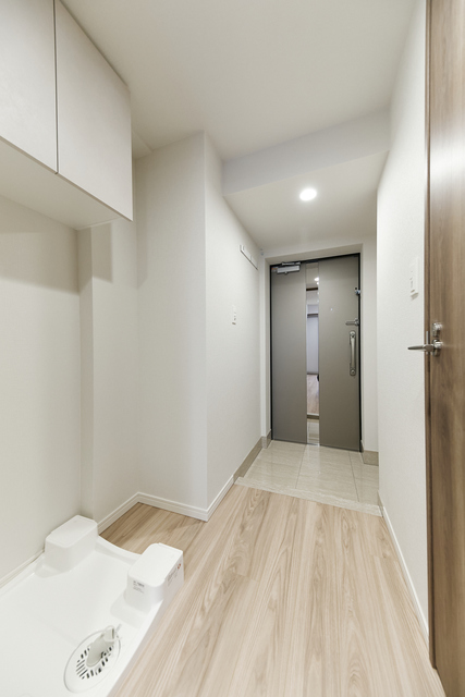 玄関　※写真は同タイプ住戸です。