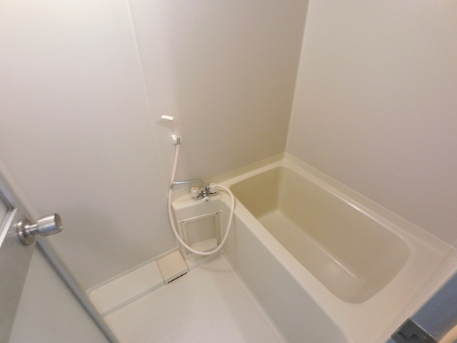 バス・シャワールーム　※別部屋参考写真