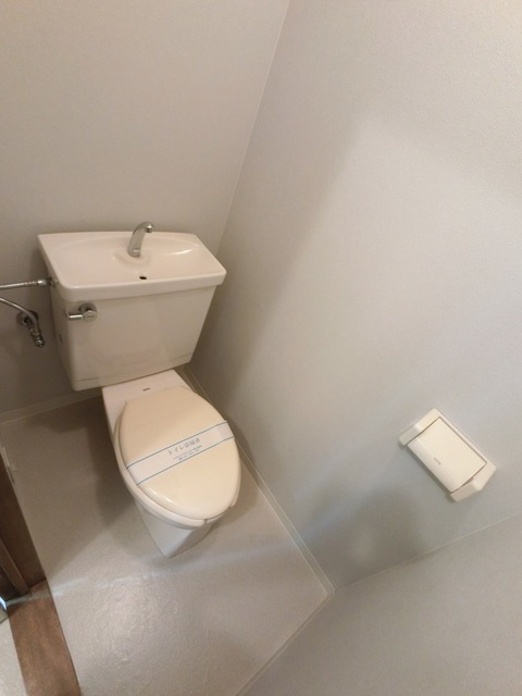 トイレ　※別部屋参考写真