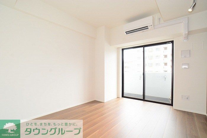 居室・リビング　カラータイプ異なります