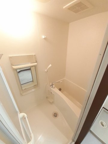 バス・シャワールーム　日々の疲れを癒すお風呂付です