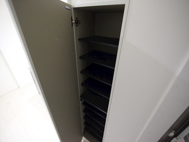 玄関　玄関　シューズボックス（収納充実してます）