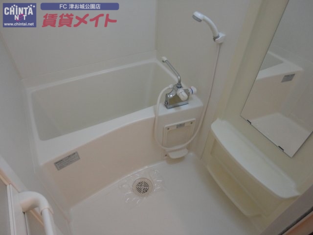 バス・シャワールーム　反転タイプ参考写真