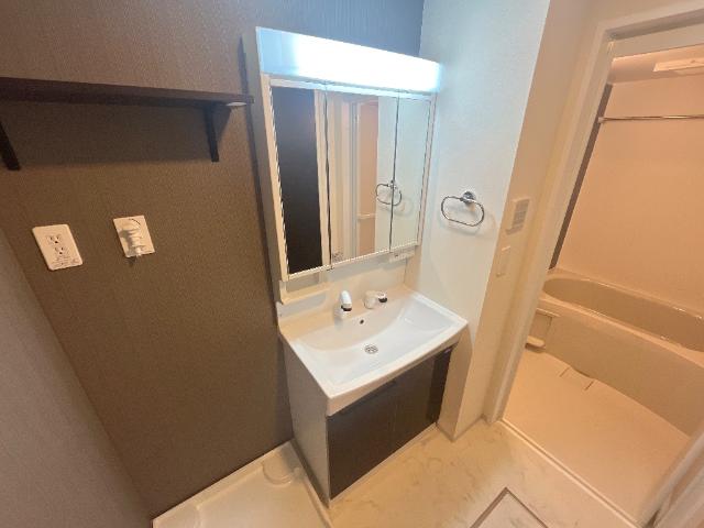 洗面設備　洗髪洗面化粧台