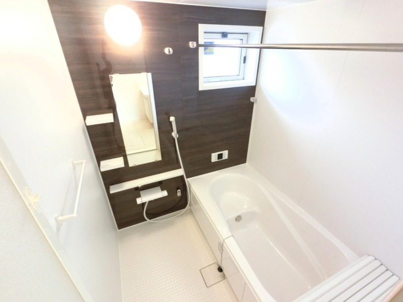 バス・シャワールーム　図面と現状に相違がある場合には現状を優先