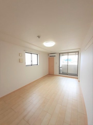 居室・リビング　ゆったりとしたリビングです