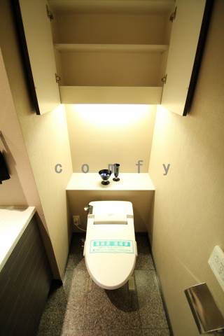 トイレ　ウォシュレット付きトイレ。