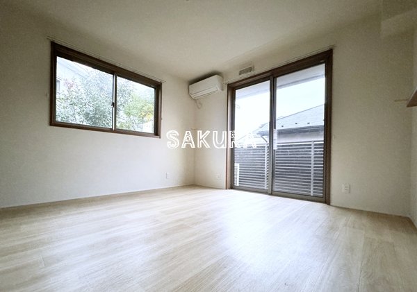 居室・リビング　使いやすい形の為、レイアウトを楽しめます♪