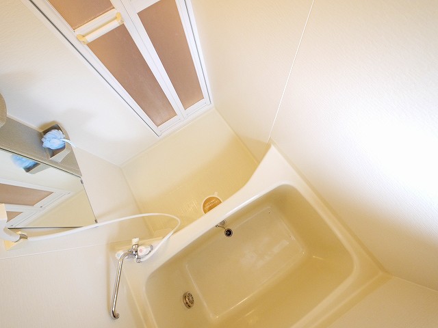 バス・シャワールーム　お風呂で日々の疲れを落としましょう