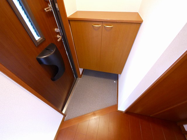 玄関　落ち着いた玄関です