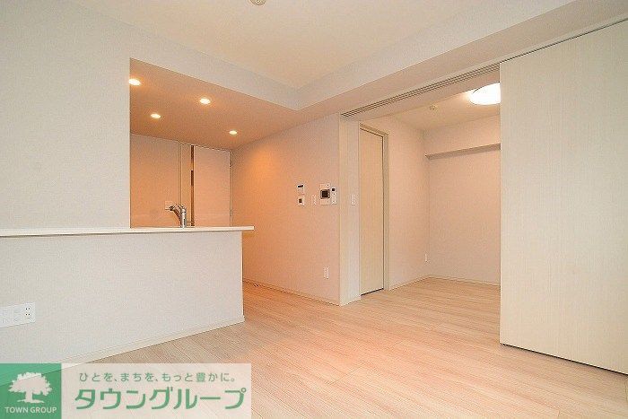 居室・リビング　カラータイプ異なります。