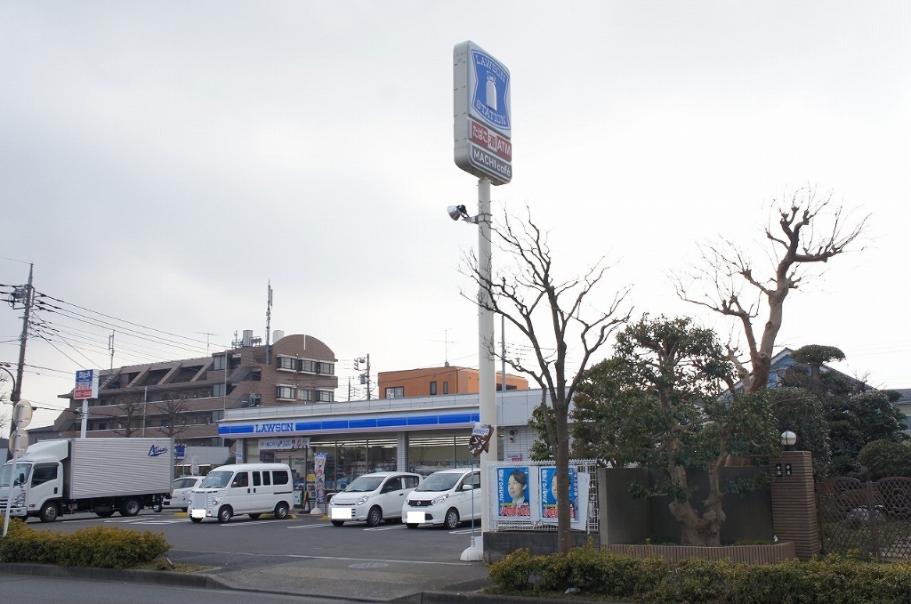コンビニ　ローソン 町田忠生店（コンビニ）まで823m