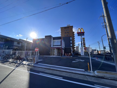 飲食店　マクドナルド 茶屋ヶ坂店（飲食店）まで873m