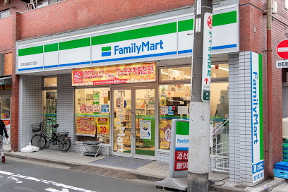 コンビニ　ファミリーマート 中野沼袋四丁目店（コンビニ）まで638m