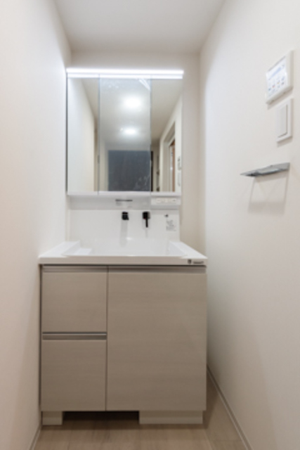 洗面設備　※写真は同タイプ住戸です。