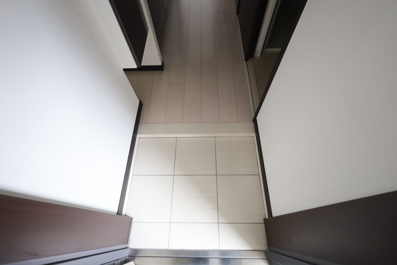 玄関　※別部屋の写真です