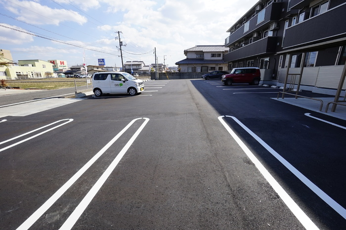 駐車場　駐車場
