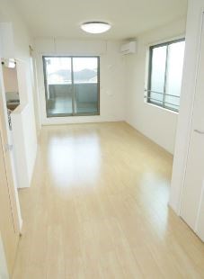 居室・リビング　2面採光で陽あたり良好