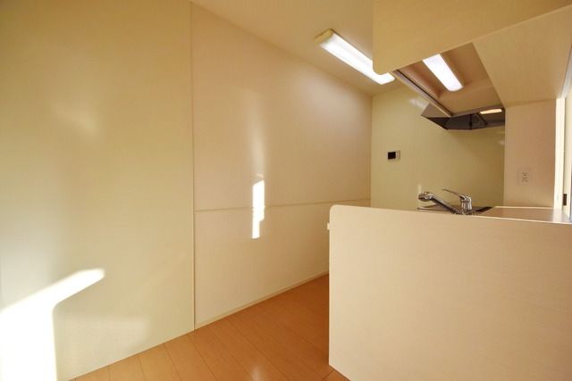 キッチン　★キッチン裏の写真です★