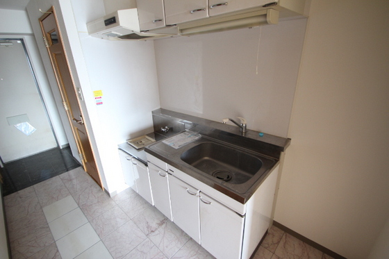 キッチン　※別部屋の写真です